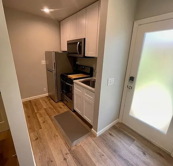 13224 Herrick Ave #1 — Photo 4