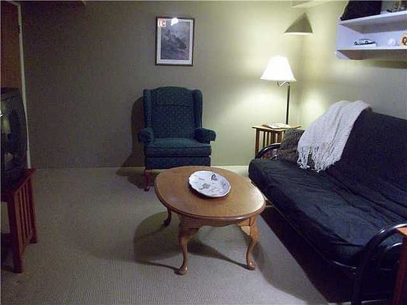 5th image of 225 East St