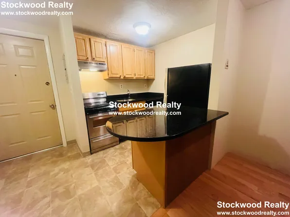 385 Dorchester St, Boston, MA