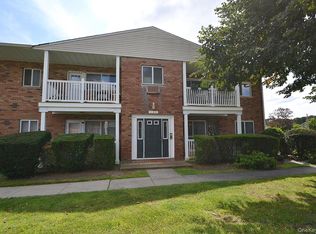 71 Adams Rd APT 1G, Central Islip, NY 11722
