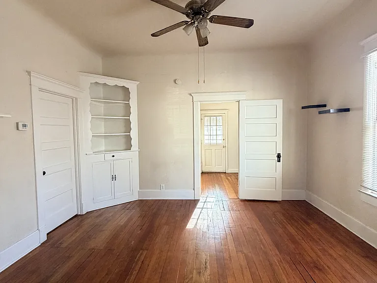 916 N 8th St — Photo 13