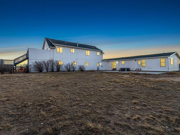 2nd image of 1885 Studebaker Rd