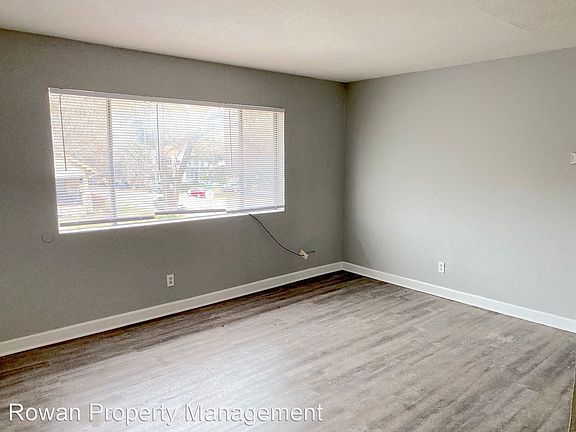 2nd image of 1649 N 18th St APT 2N