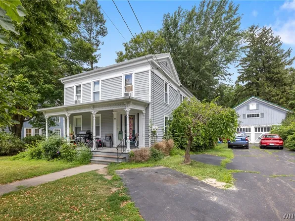 185 Temple St, Fredonia, NY 14063
