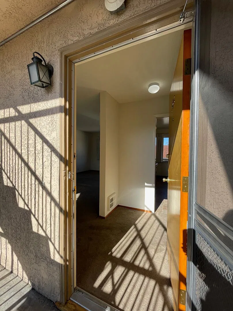Lantz Building 11 - 2500 Ivy Dr — Photo 4
