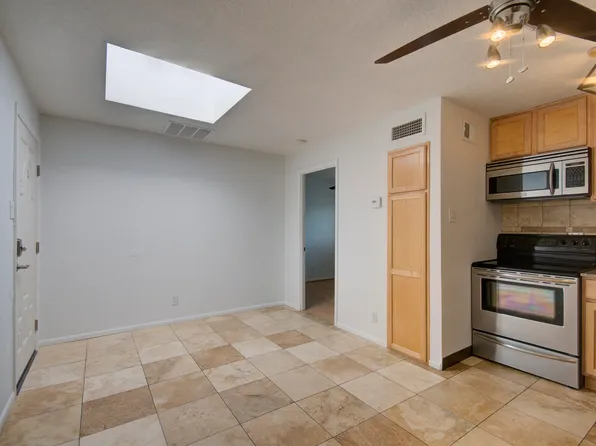 351 Washington St SE APT 202, Albuquerque, NM 87108