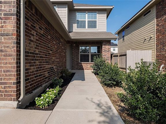 3rd image of 3504 Breckenridge Dr