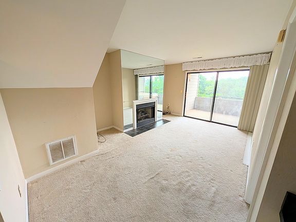 5th image of 4958 Hunting Hills Cir