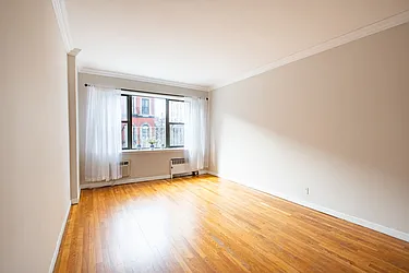 Rented by Aimee Grodanz, LREB