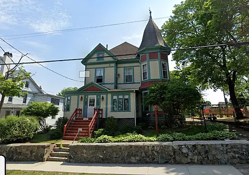 118 Locust St Photo 1