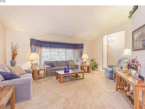 3rd image of 13511 NE 1st Pl
