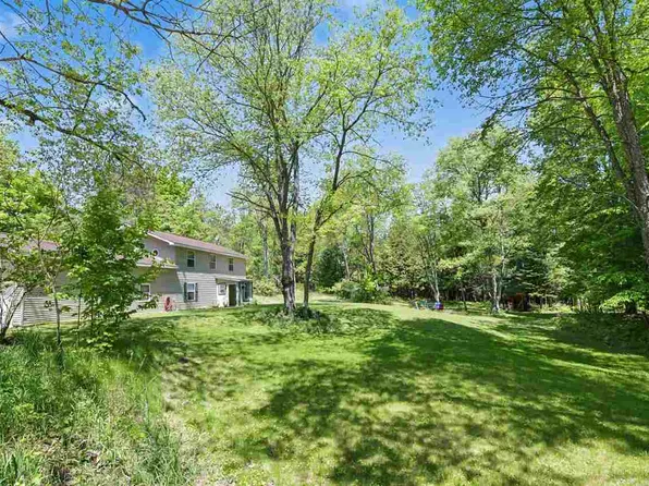 5218 Mitchell Rd, Central Lake, MI 49622