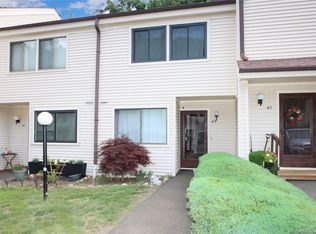 43 Deer Run #43, Bethel, CT 06801