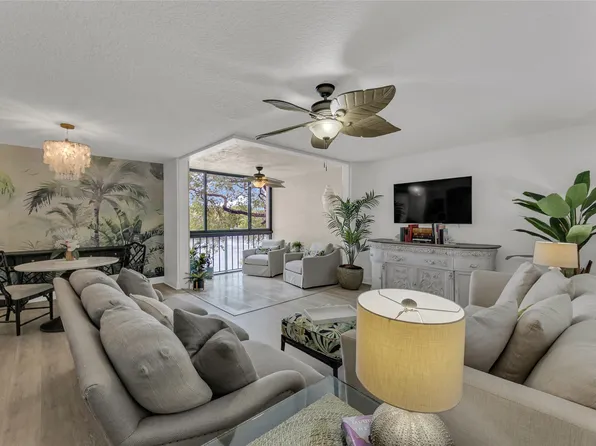 950 Lavers Circle #F-305, Delray Beach, FL 33444