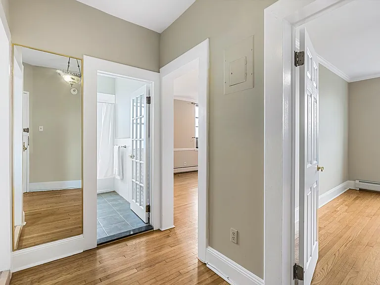 553 Undercliff Ave #16 — Photo 7
