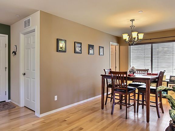 3rd image of 3228 Hoffman Hill Blvd