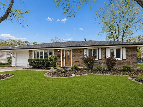 927 Gregory Ln, Schaumburg, IL 60193