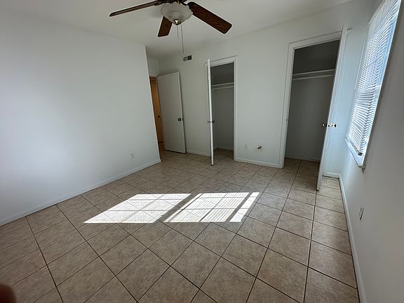 2nd image of 4604 Coronado Dr APT B