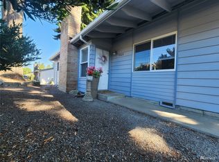 7829 Highland Dr, Everett, WA 98203