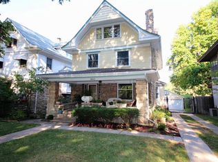 3842 Charlotte St, Kansas City, MO 64109