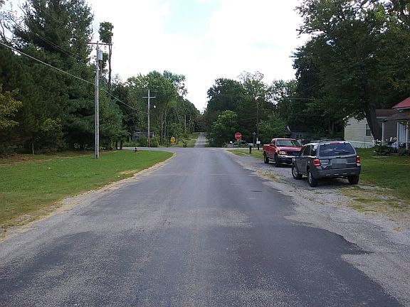 4th image of 105 W Borton Ave