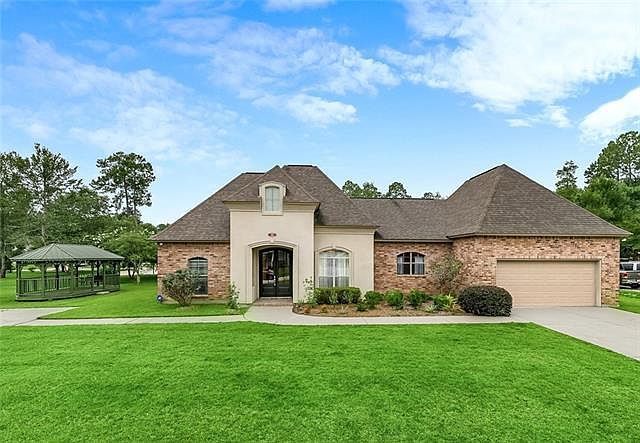 1st image of 404 Choctaw Dr