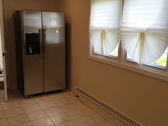 4th image of 50 Birch Ln
