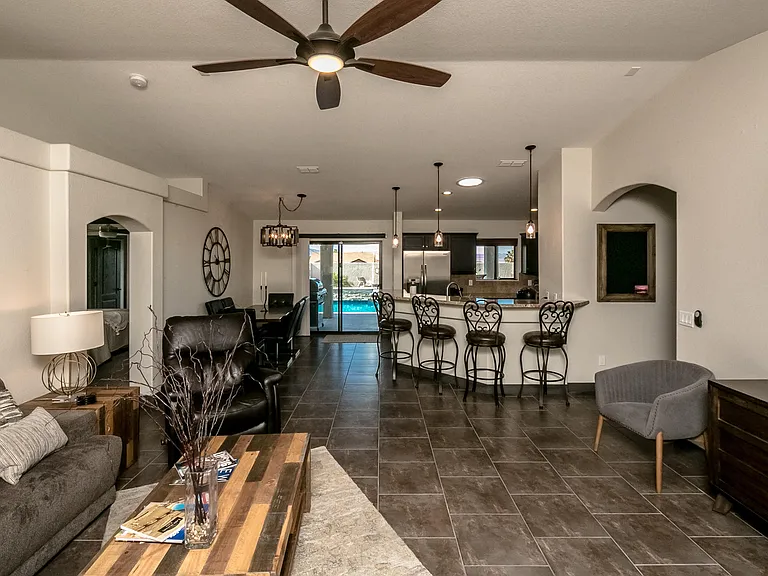 3570 Stanford Dr — Photo 10