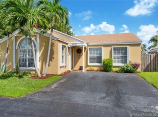 9983 SW 222nd St, Cutler Bay, FL 33190