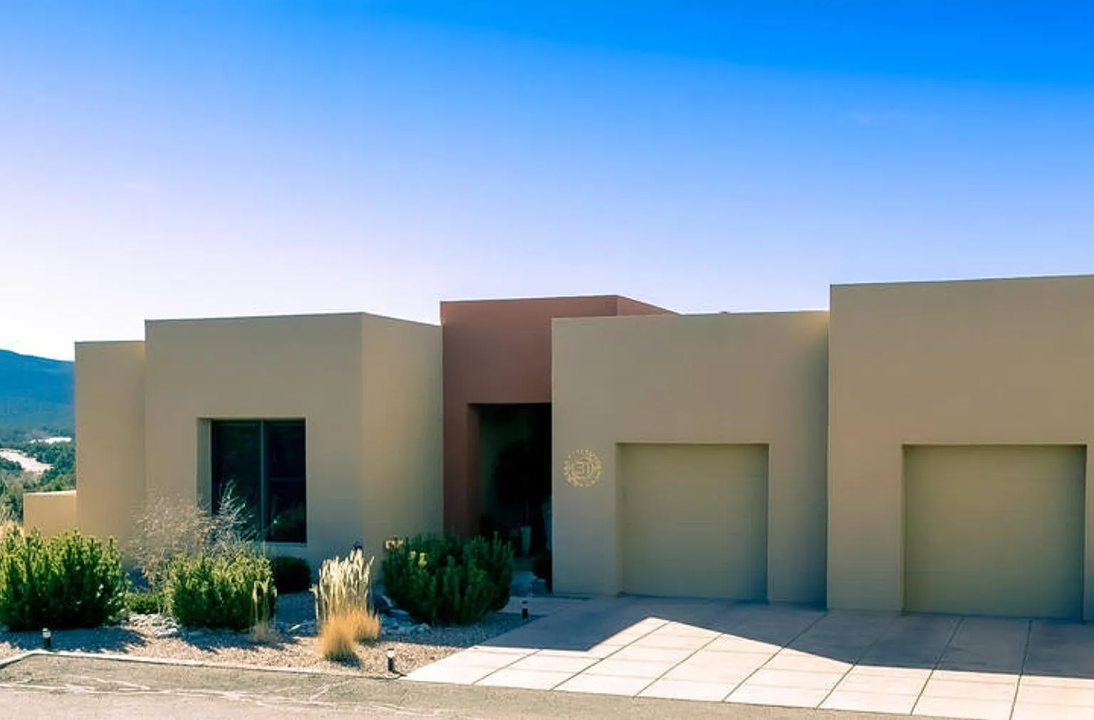3 Bedroom, 2.5 Bathroom Home in Paako Ridge Community — Photo 1