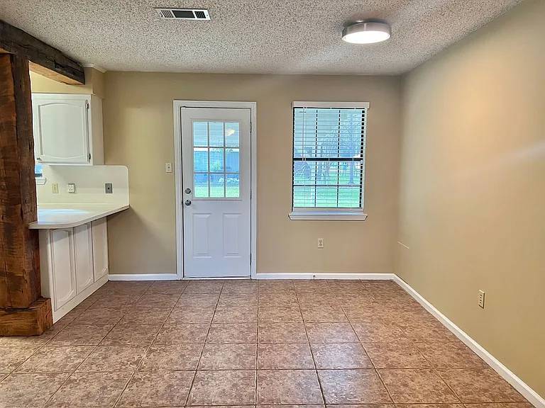 27597 Gaylord Rd — Photo 4