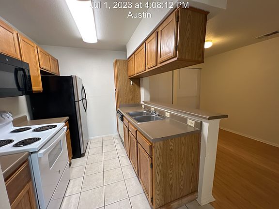 2nd image of 3115 Helms St APT 111