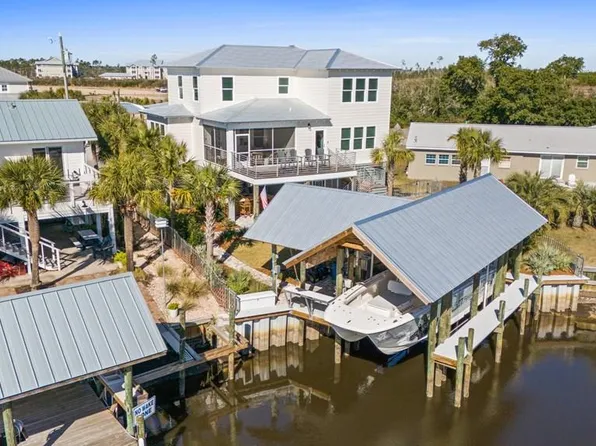 118 N 38th St, Mexico Beach, FL 32456