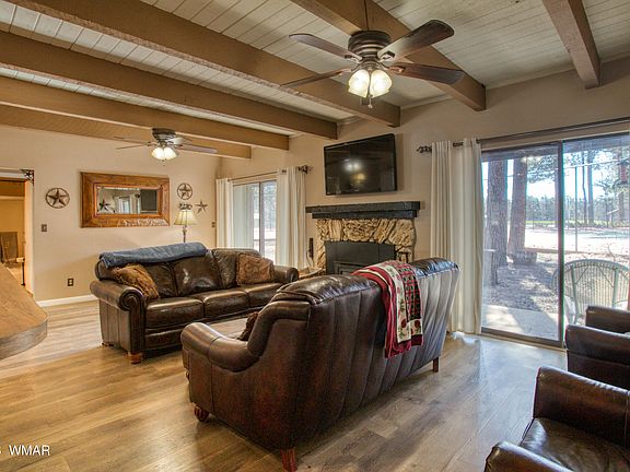 2nd image of 4551 Resort Loop