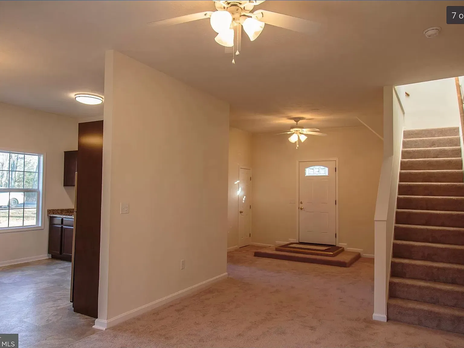 2 bed, 1500 sqft, $2,200 — Photo 3