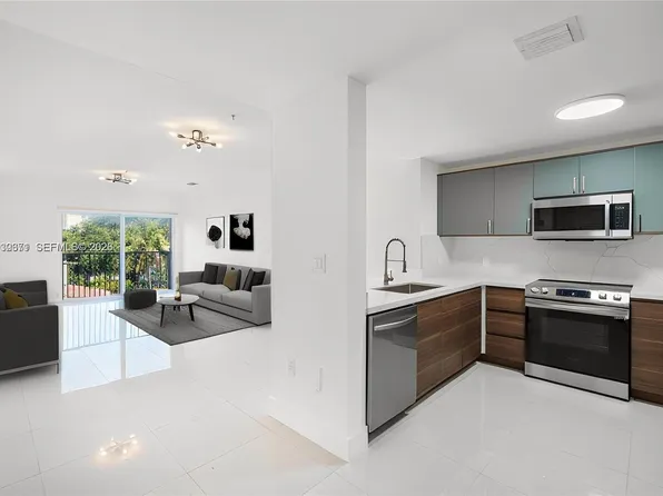 2280 SW 32nd Ave APT 201, Miami, FL 33145