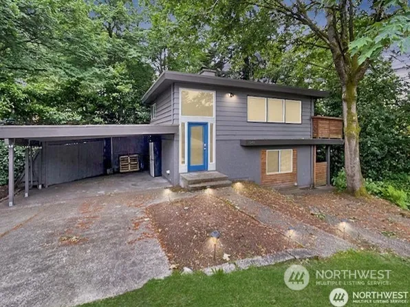 1045 NE 115th Street, Seattle, WA 98125