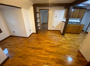 7145 Colbert St, Romulus, MI 48174