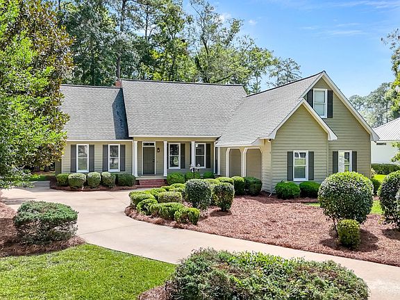 3rd image of 117 N Valhalla Ln