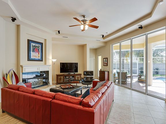 3rd image of 12020 Royce Waterford Cir