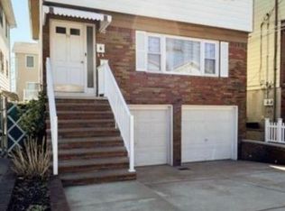 92 Oak St FLOOR 2, Bayonne, NJ 07002