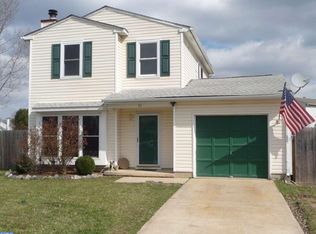 53 Three Rivers Dr, Newark, DE 19702