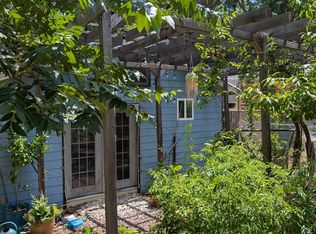 201 E Walnut Dr, Austin, TX 78753