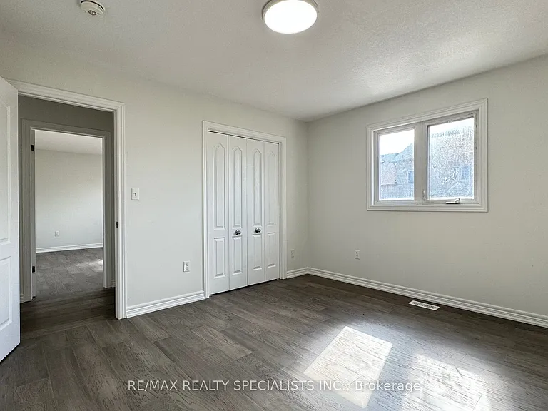 505 Bridlewreath Ct #UPPER LVL — Photo 39