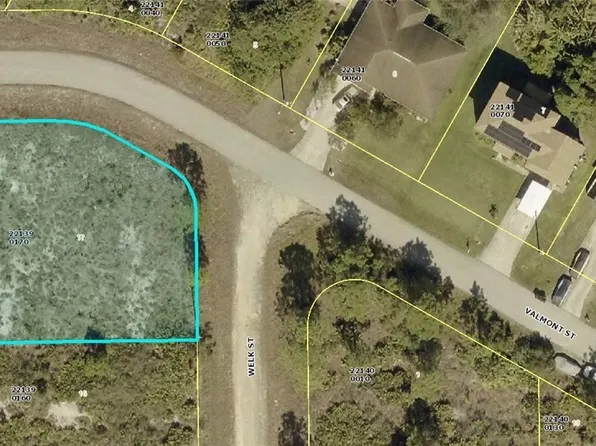 1857 Welk St, Lehigh Acres, FL 33972