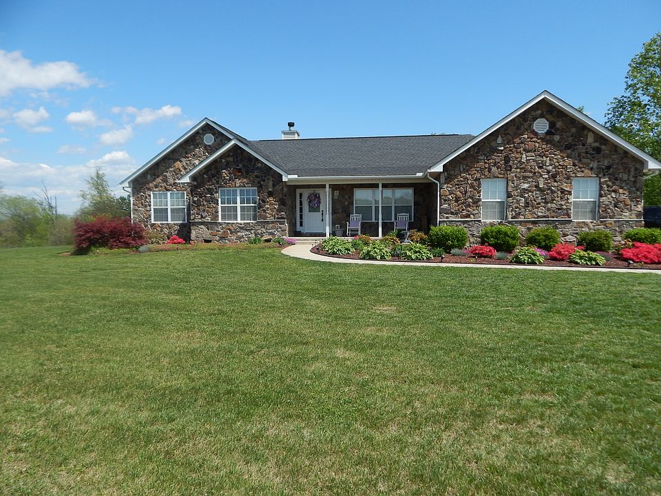 1st image of 3090 Green Acres Ln