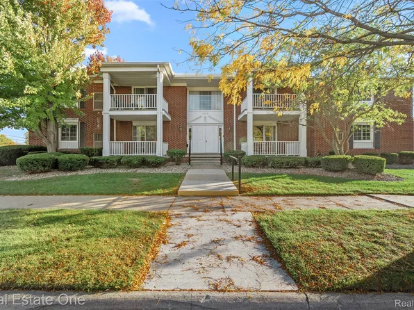 1701 Monticello St #8F, Trenton, MI 48183