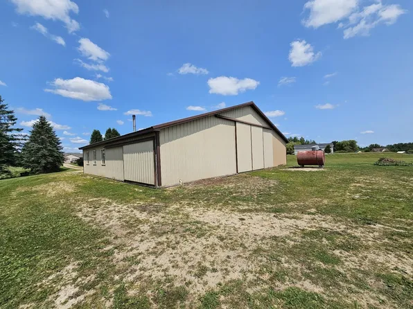 Nhn Pleasantview Dr, Gladwin, MI 48624