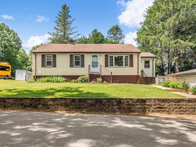 90 Towtaid St, Cherry Valley, MA, 01611