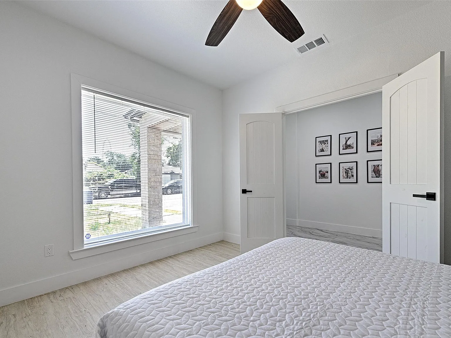 5 bed, 3665 sqft, $6,500 — Photo 1